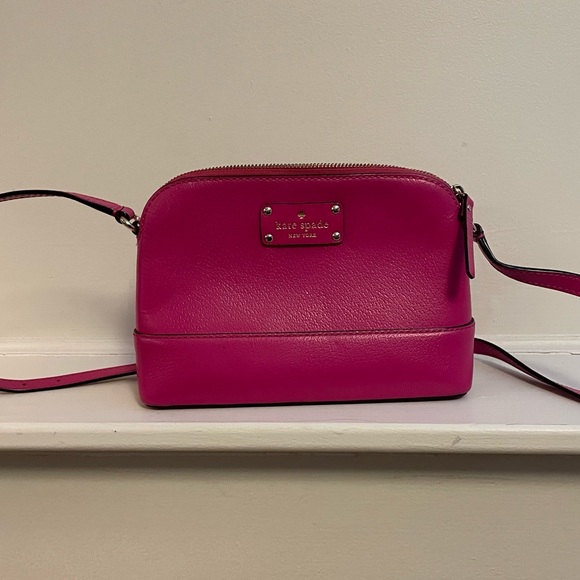 kate spade Handbags - Pink Kate Spade Zip Closure Cross Body Bag